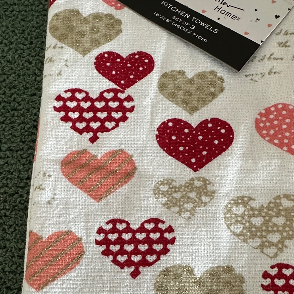 Nicole Miller Valentine Heart ♥️ Kitchen Towels Set of 3 NEW! - Picture 4 of 9